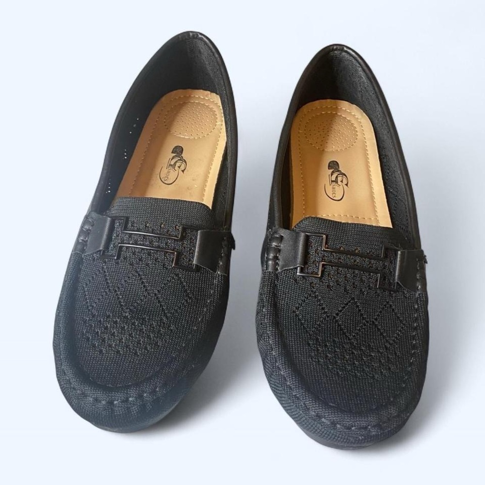 Elegant Black Loafers for Women